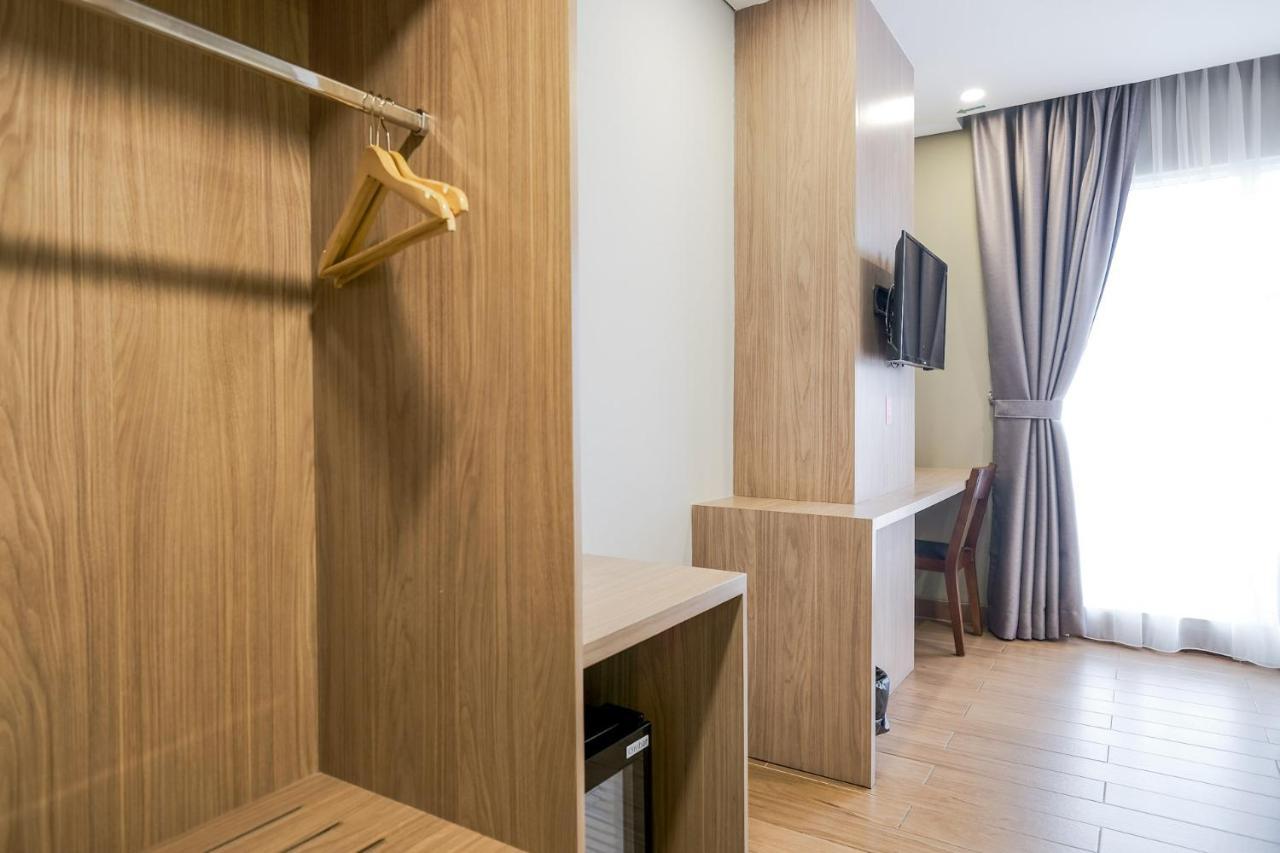 Sans Puri Indah Hotel Jakarta